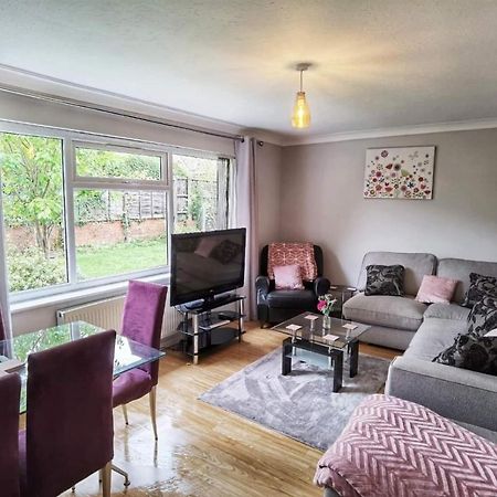 Fourth Avenue, Lovely Bungalow Available For Guests And Contractors Parking Wifi Nottingham Buitenkant foto