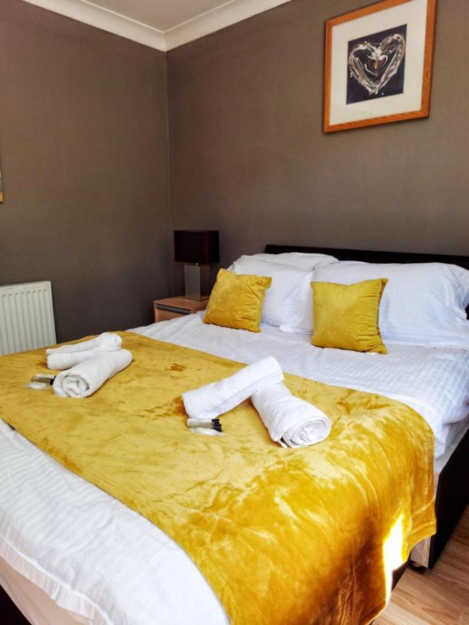 Fourth Avenue, Lovely Bungalow Available For Guests And Contractors Parking Wifi Nottingham Buitenkant foto