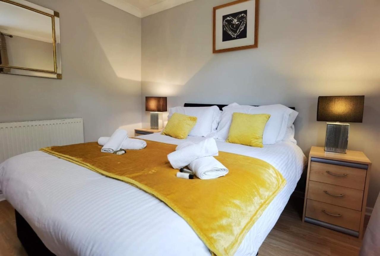 Fourth Avenue, Lovely Bungalow Available For Guests And Contractors Parking Wifi Nottingham Buitenkant foto