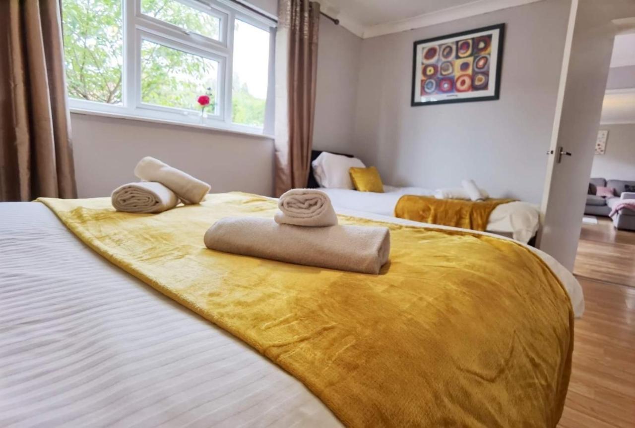 Fourth Avenue, Lovely Bungalow Available For Guests And Contractors Parking Wifi Nottingham Buitenkant foto