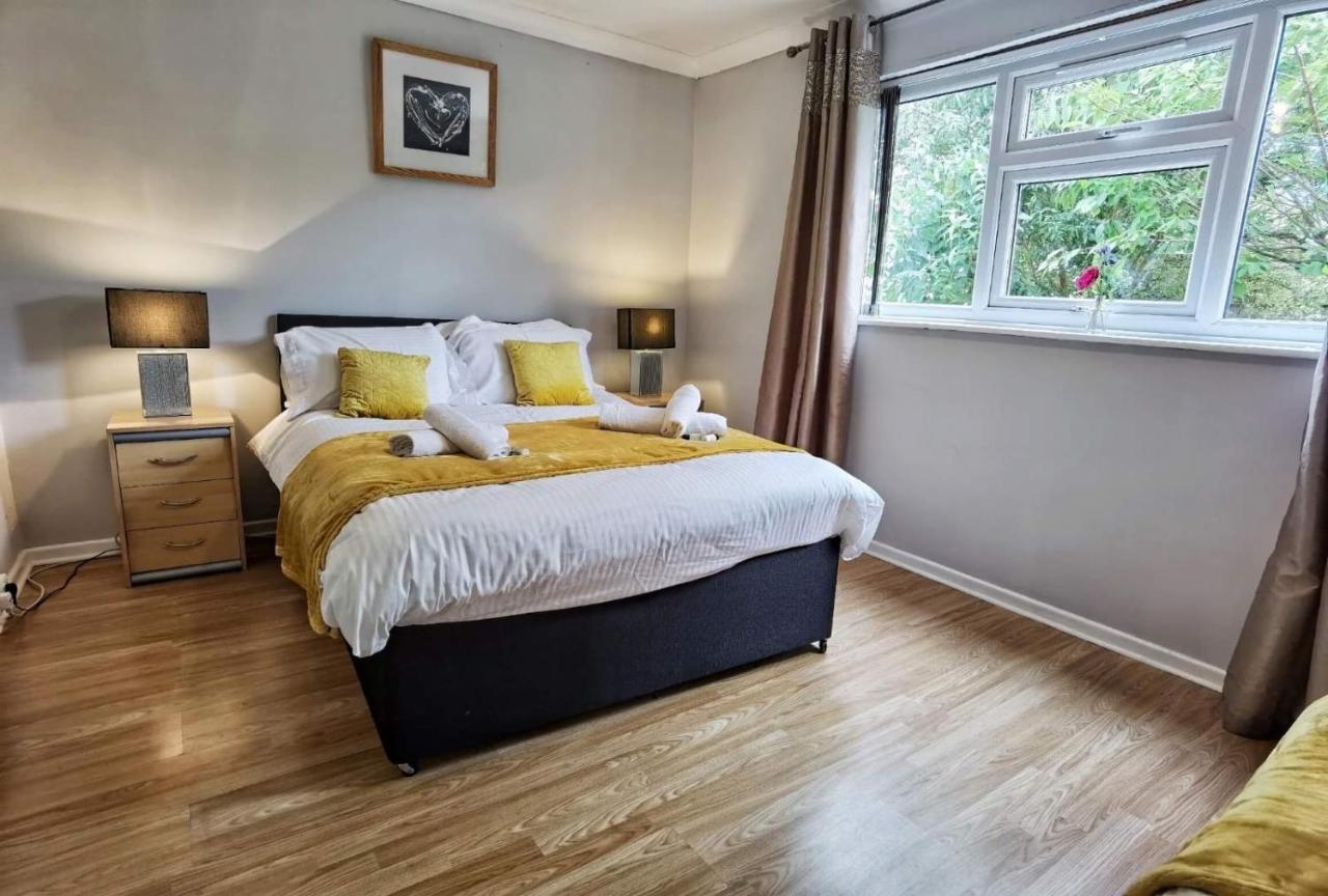 Fourth Avenue, Lovely Bungalow Available For Guests And Contractors Parking Wifi Nottingham Buitenkant foto