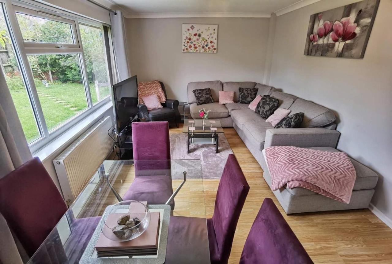 Fourth Avenue, Lovely Bungalow Available For Guests And Contractors Parking Wifi Nottingham Buitenkant foto